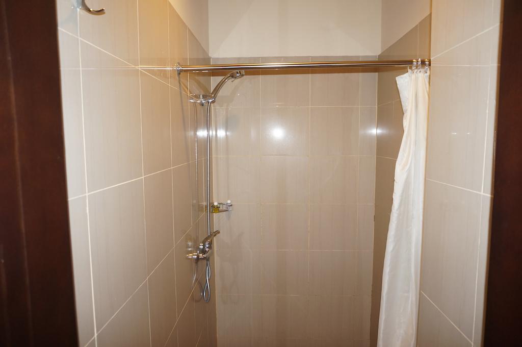 Ekon Hotel Yogyakarta Chambre photo