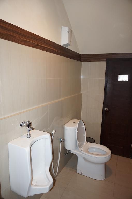 Ekon Hotel Yogyakarta Extérieur photo