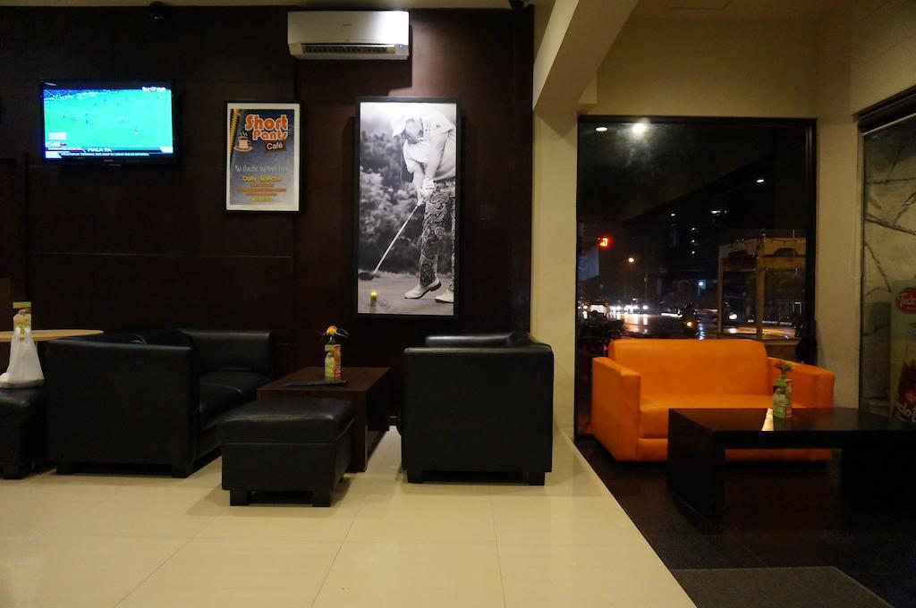 Ekon Hotel Yogyakarta Extérieur photo