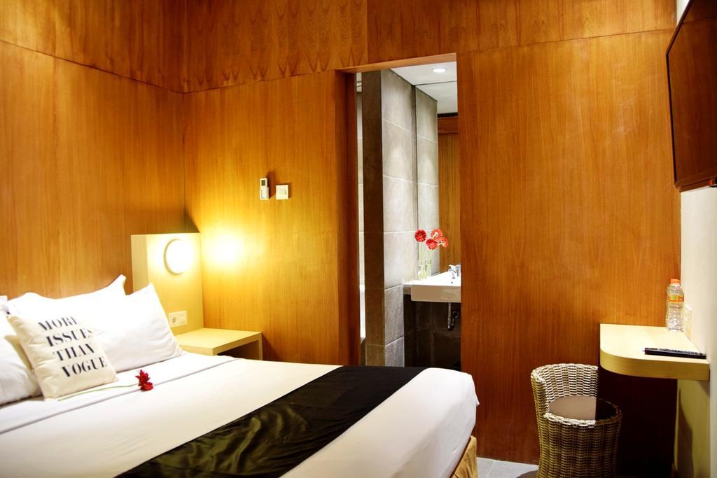 Ekon Hotel Yogyakarta Extérieur photo